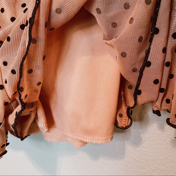 🎁CHRISTMAS DONATION🎁 Fashion Nova Light Pink Polka Dot Mesh Romper - Picture 6 of 8